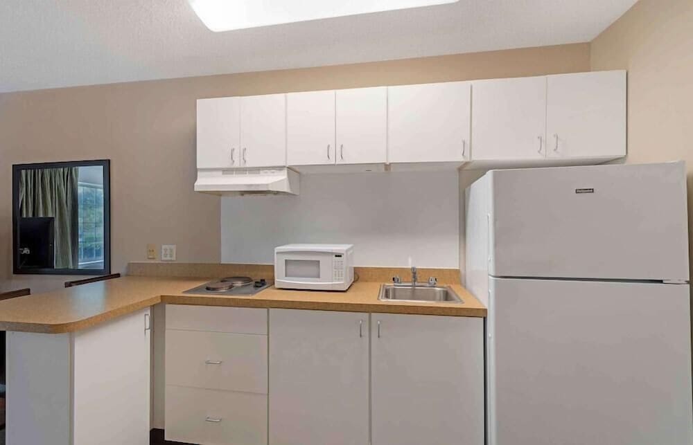 Studio 6 Extended Stay Memphis Airport TN 52/52