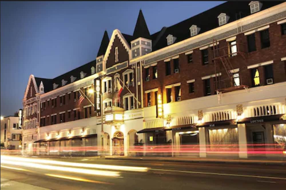 Hollywood Historic Hotel 3/50