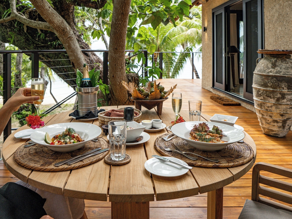 Matangi Private Island 28/50