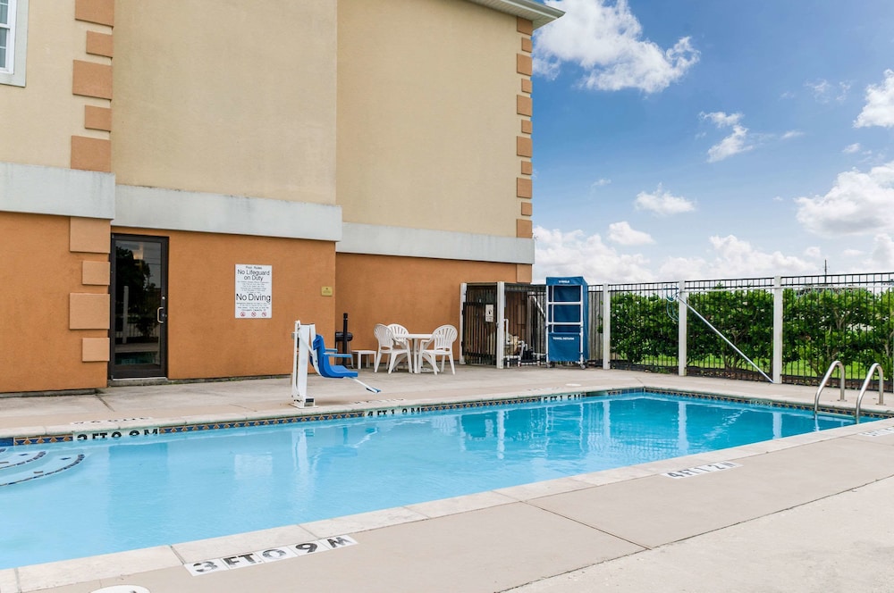 Quality Inn & Suites Houma 10/47