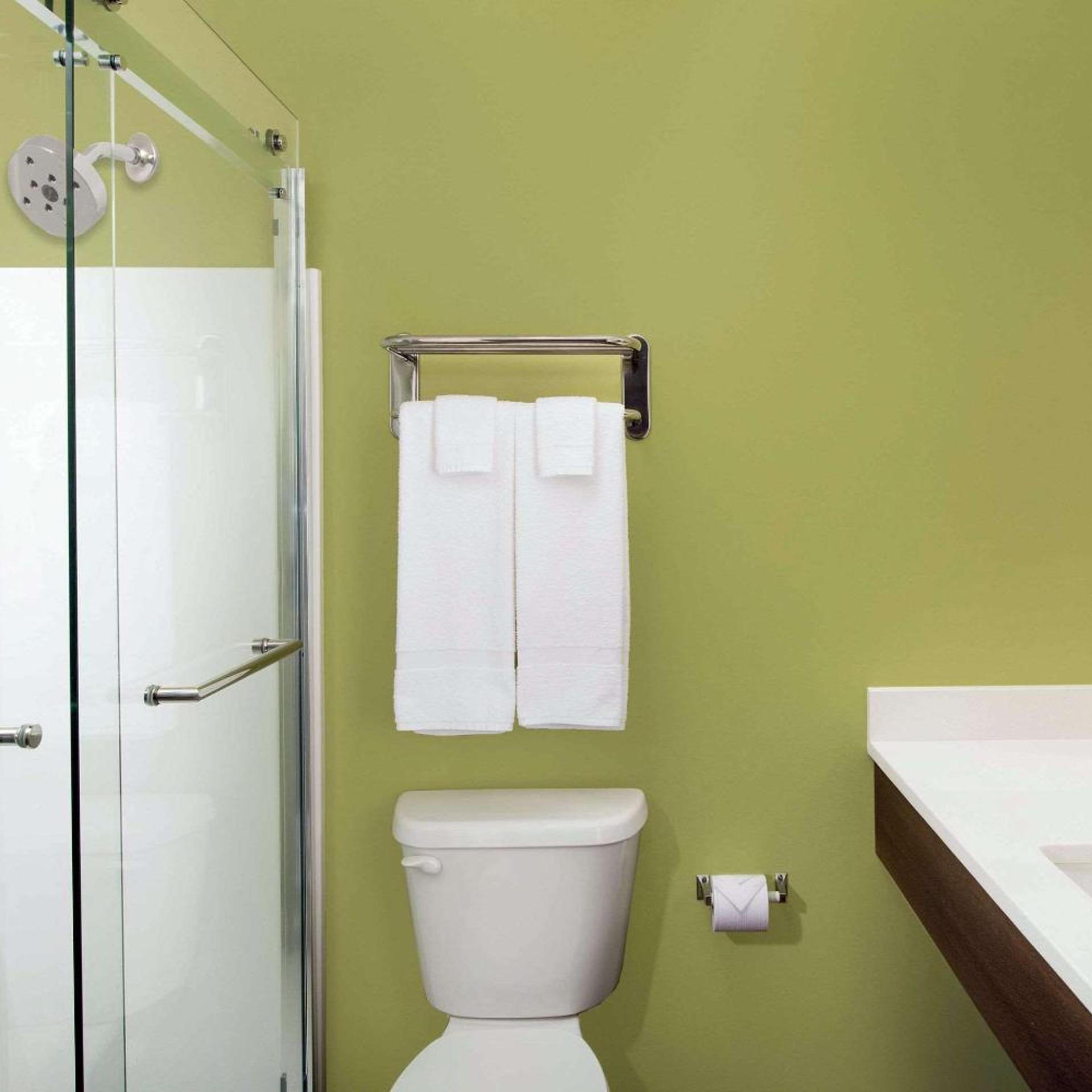 WoodSpring Suites South Plainfield 14/15