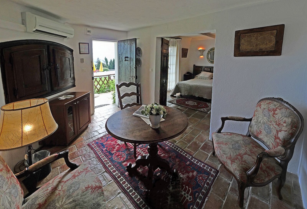 Le Hameau 33/51