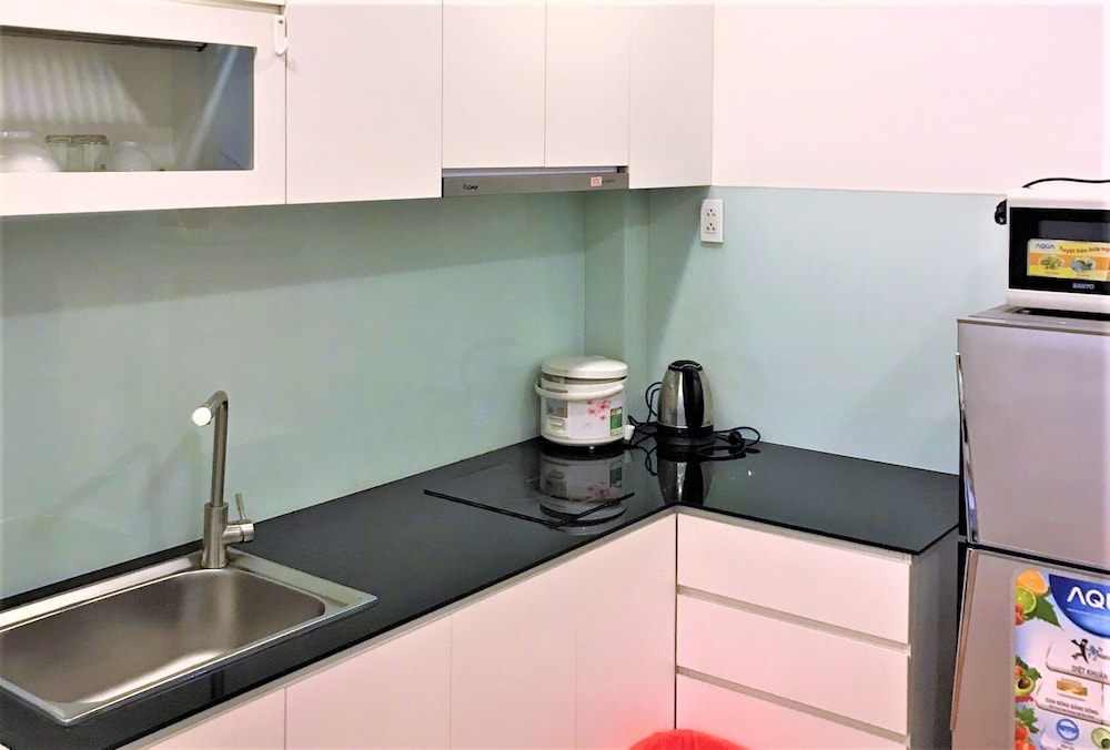M-H Apartment Hotel 47/50