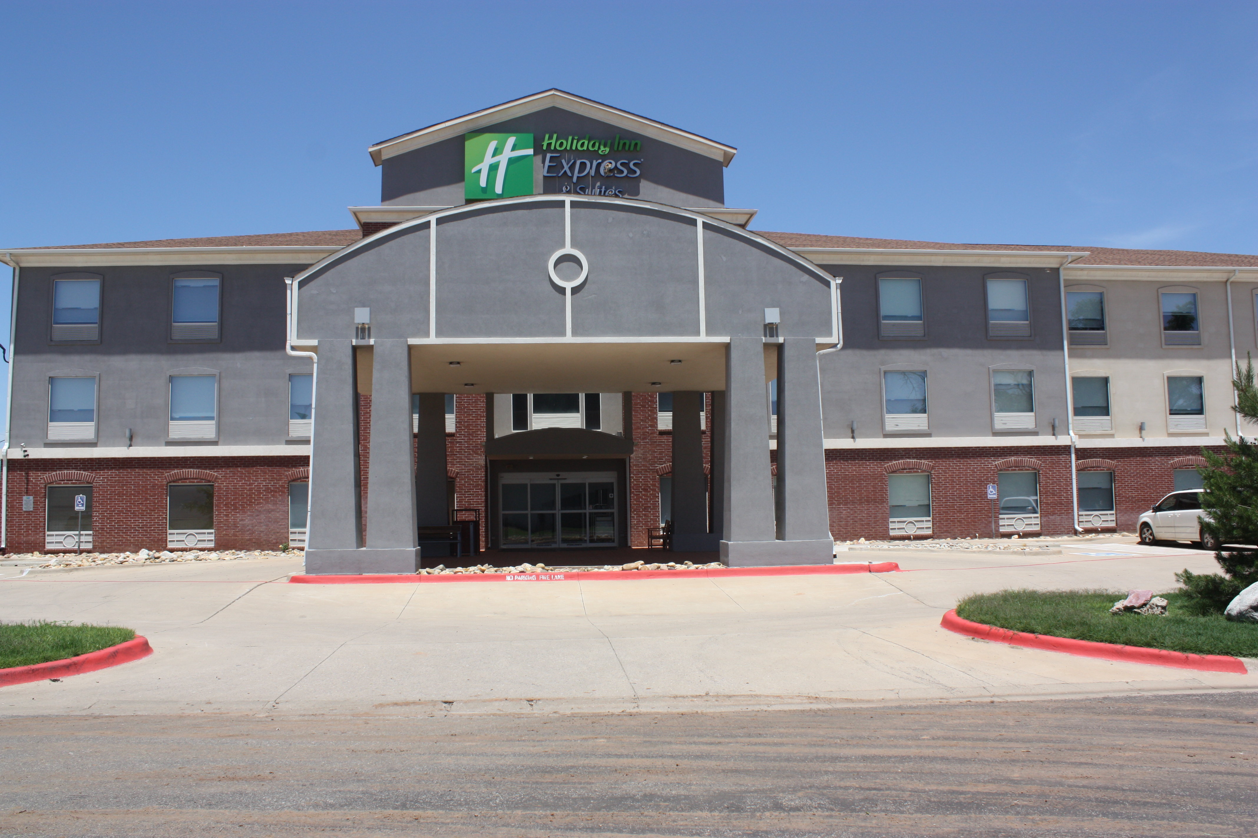 Holiday Inn Express Hotel & Suites Shamrock North 3/39