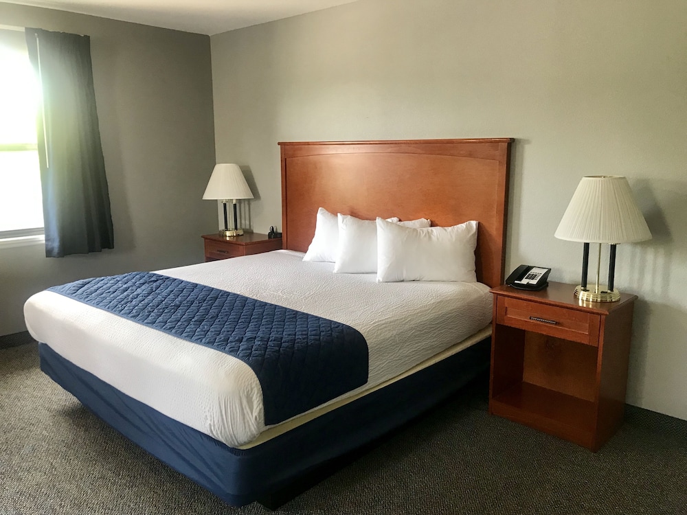 American Inn North Kansas City 17/57