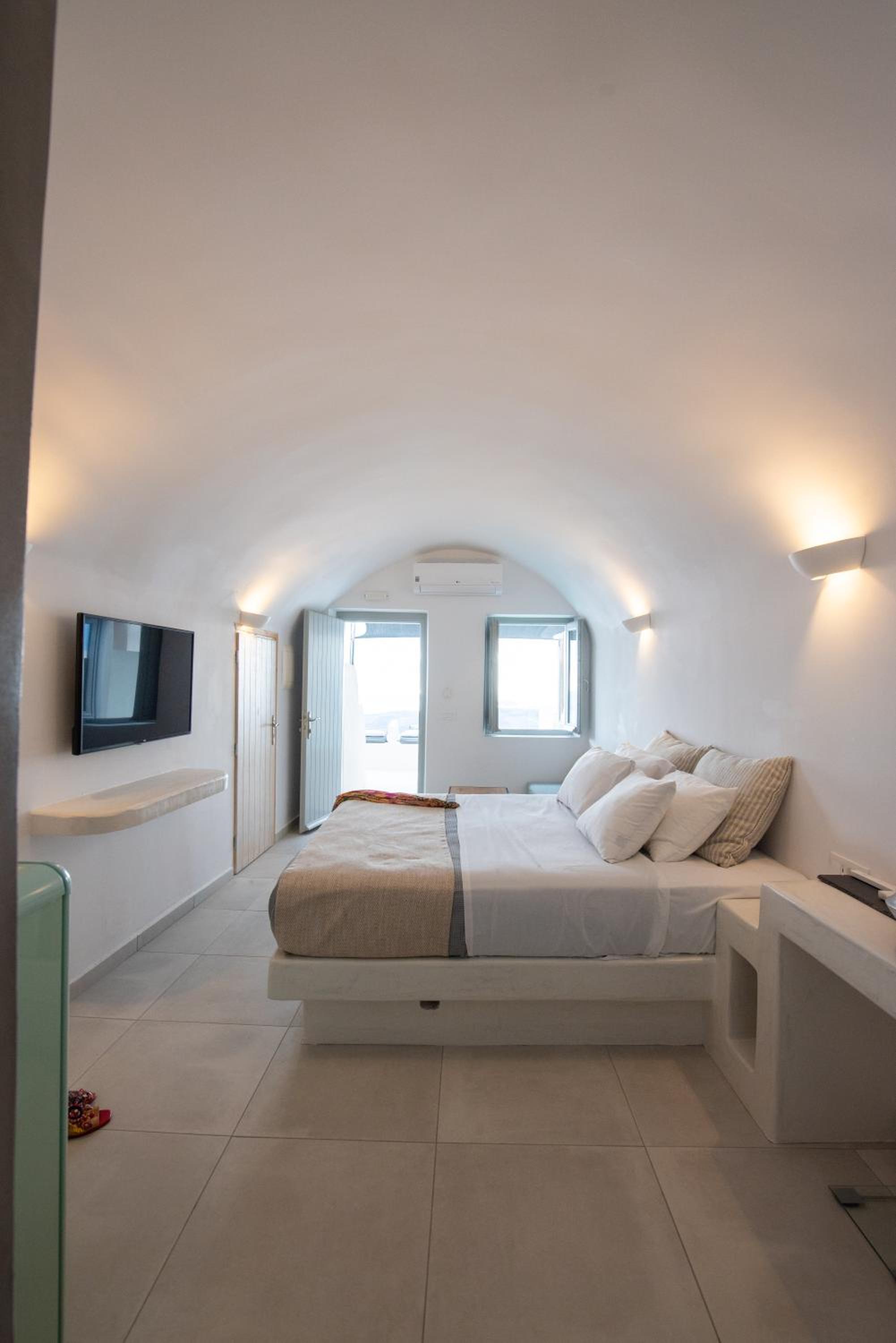 Junior Suite, King Bed, Sea View