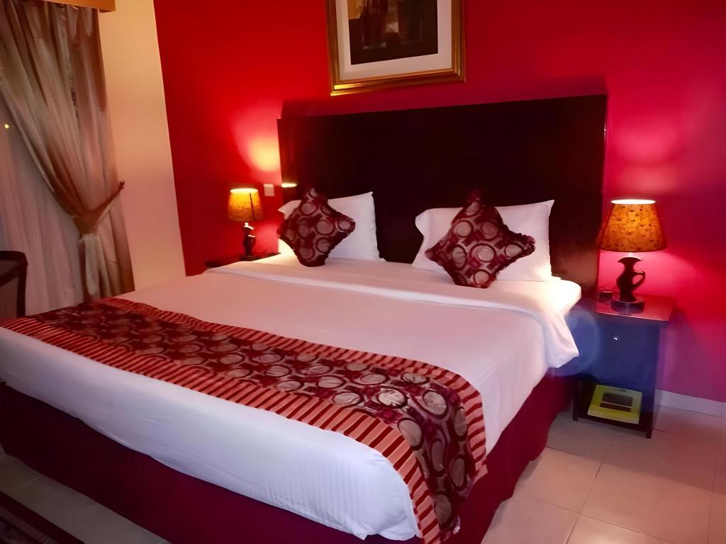 استوديو تنفيذي بسرير كينج