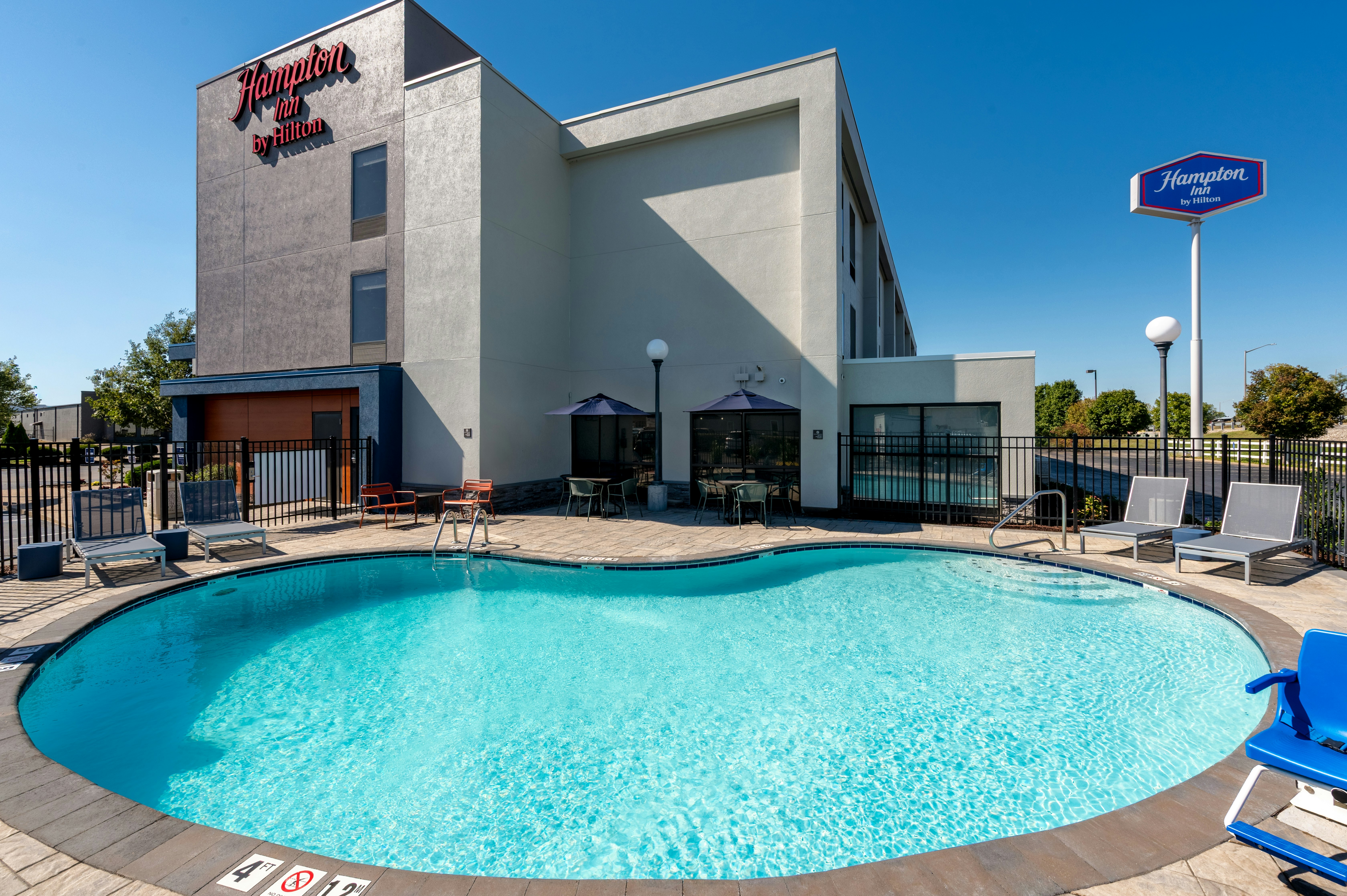 Hampton Inn Owensboro South 13/13