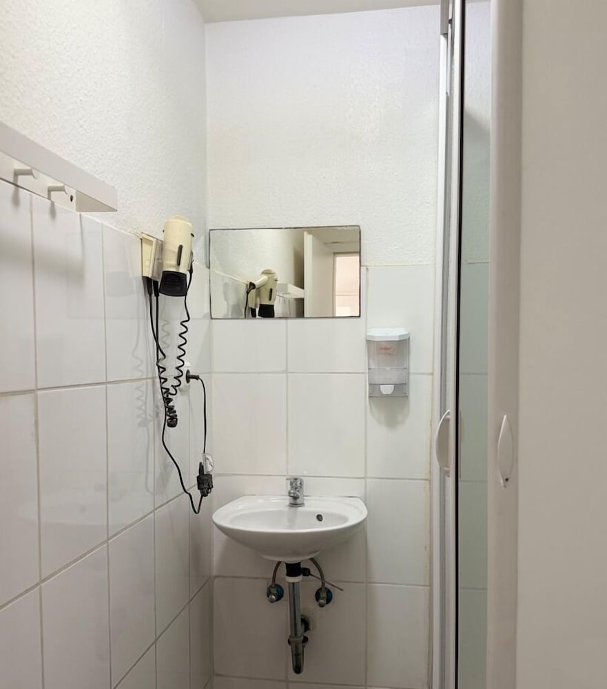 Hotel Garni Emir 50/50