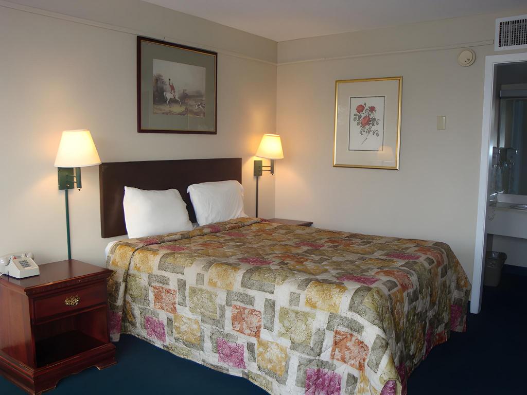 Upgrade, Efficiency, 2 Queen Beds