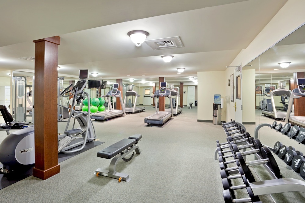 Staybridge Suites Everett - Paine Field 38/80