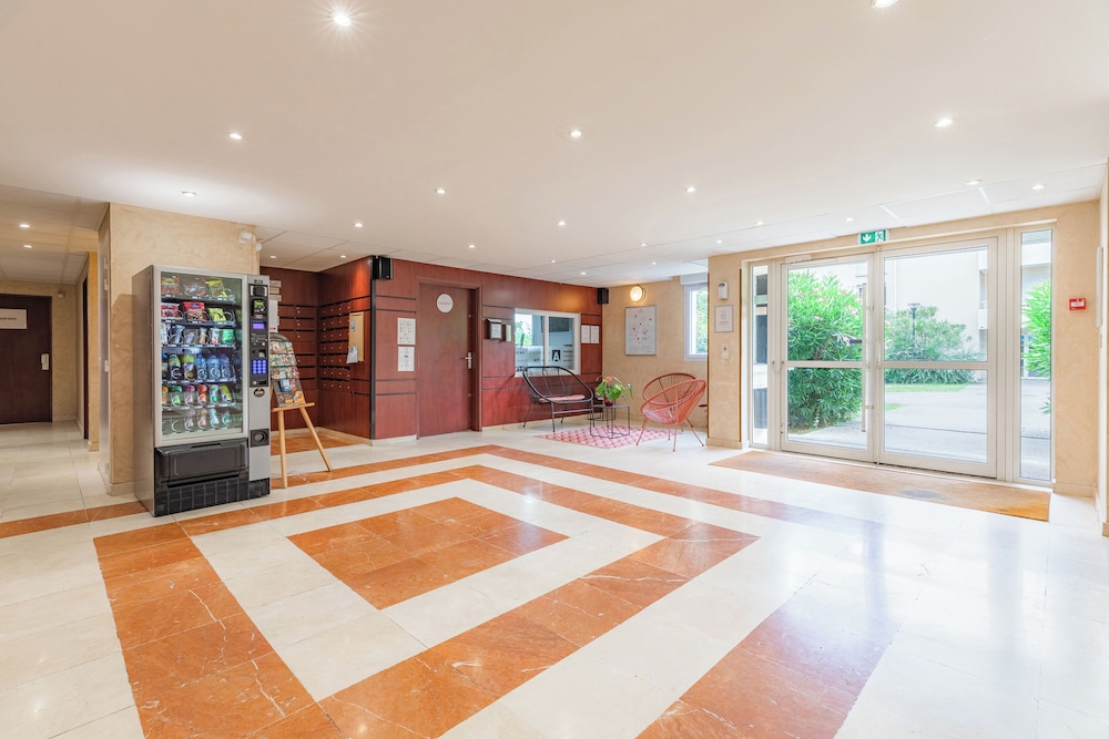 lobby