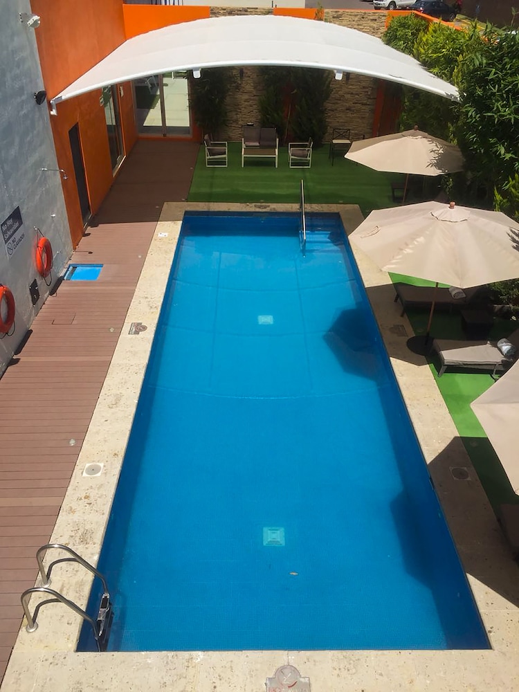 HAMPTON INN SUITES BY HILTON AGUASCALIENTES AIRPORT in AGUASCALIENTES