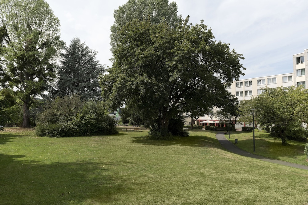 Sunday Hotel Bad Honnef 60/64