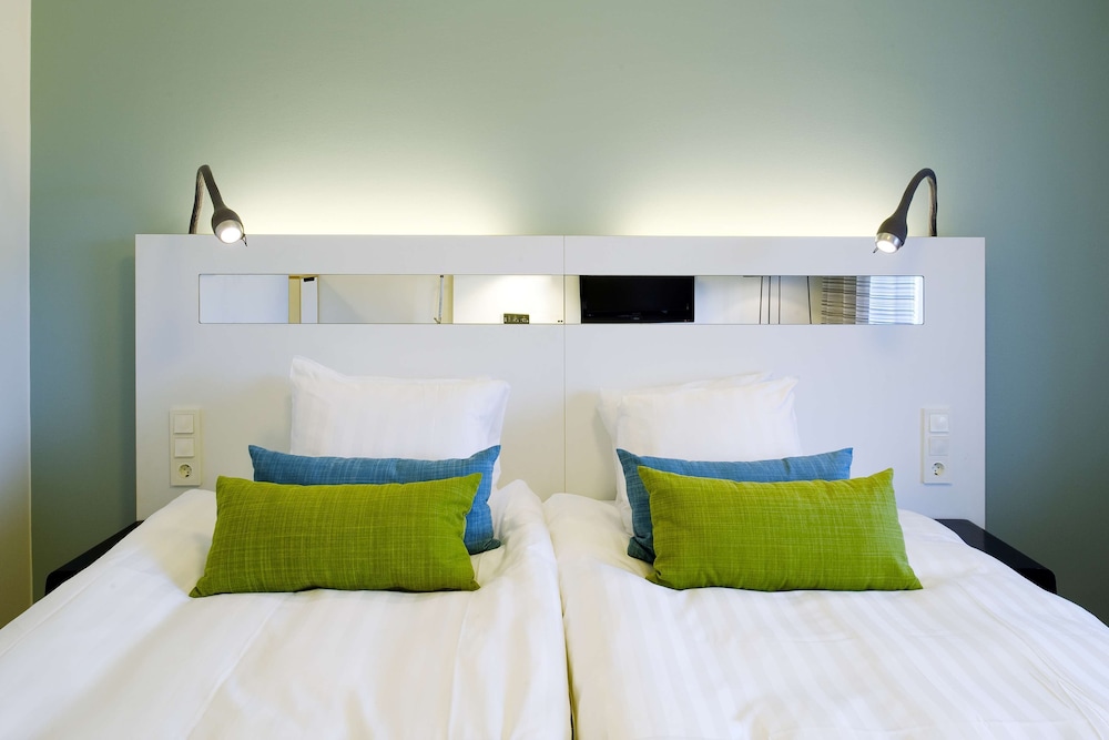 Scandic Infra City 23/75