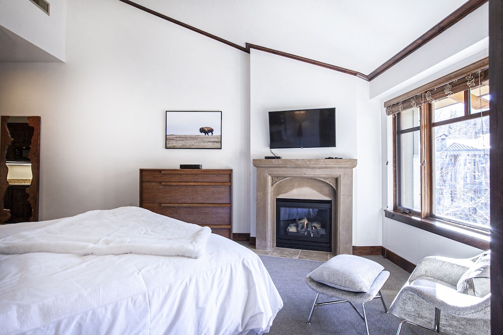 Hyatt at the Canyons by Park City Vacations 17/85