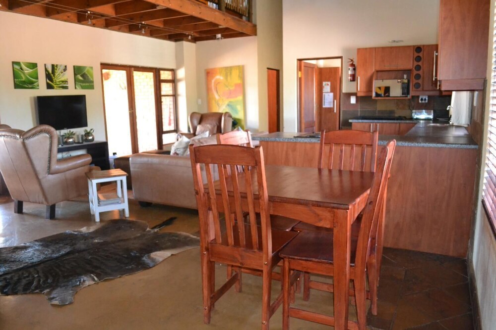 Makhato 84 Bush Lodge 5/45