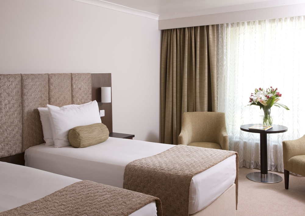 Sudbury House Hotel Ex Best Western 12/29