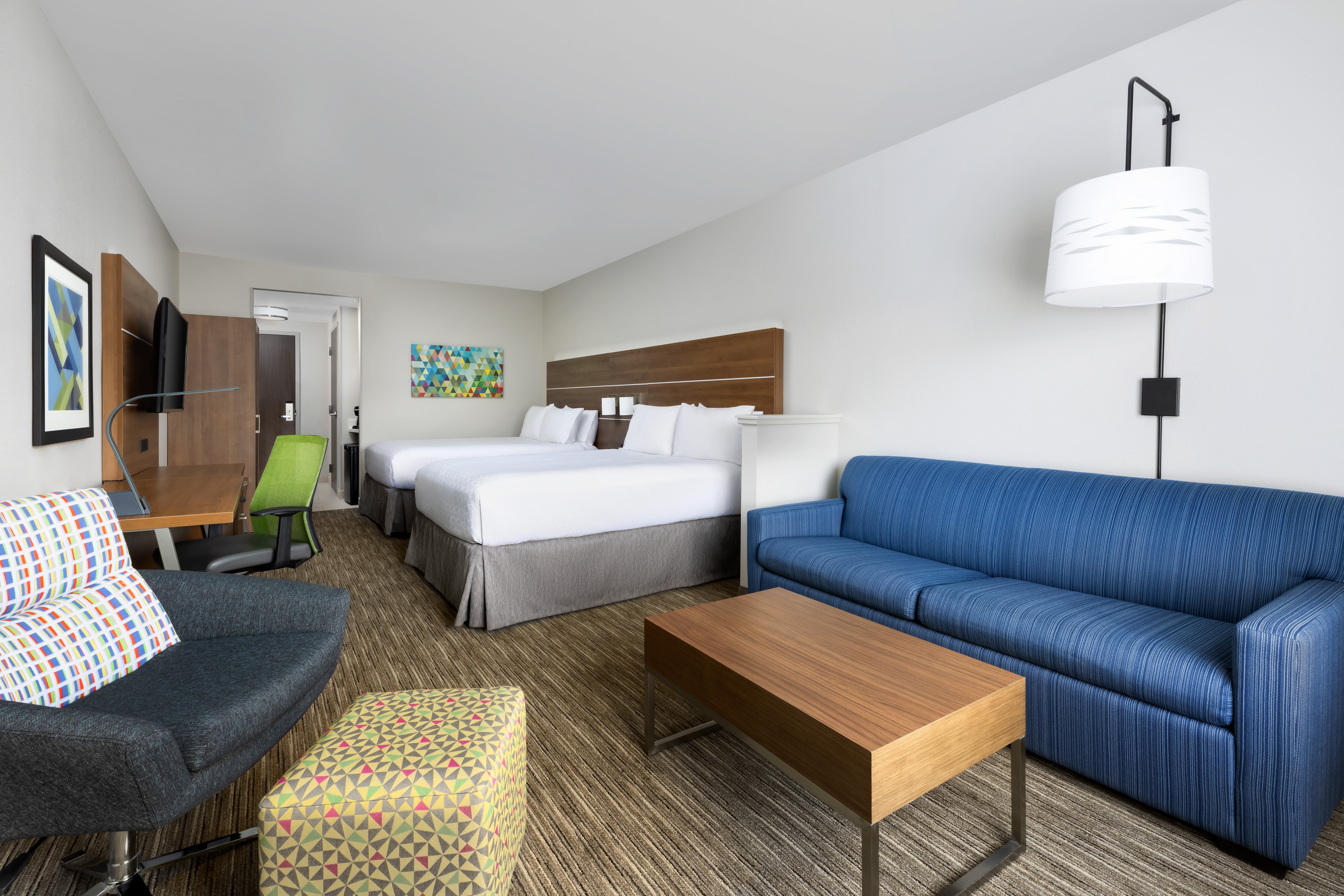 Holiday Inn Express & Suites Oakhurst Yosemite Park Area 29/48