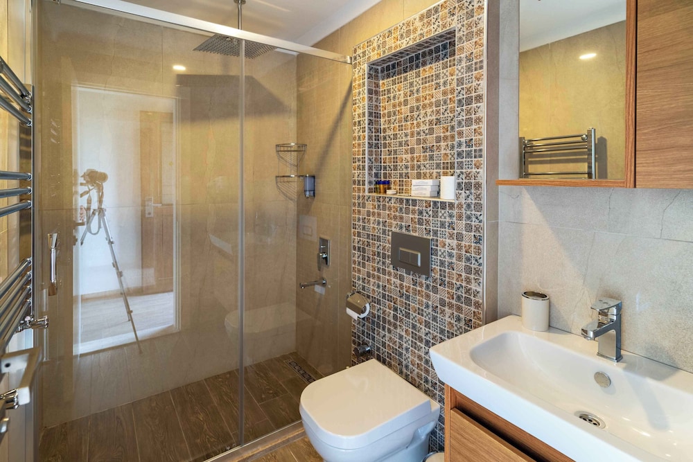 Assos Park Hotel 64/64