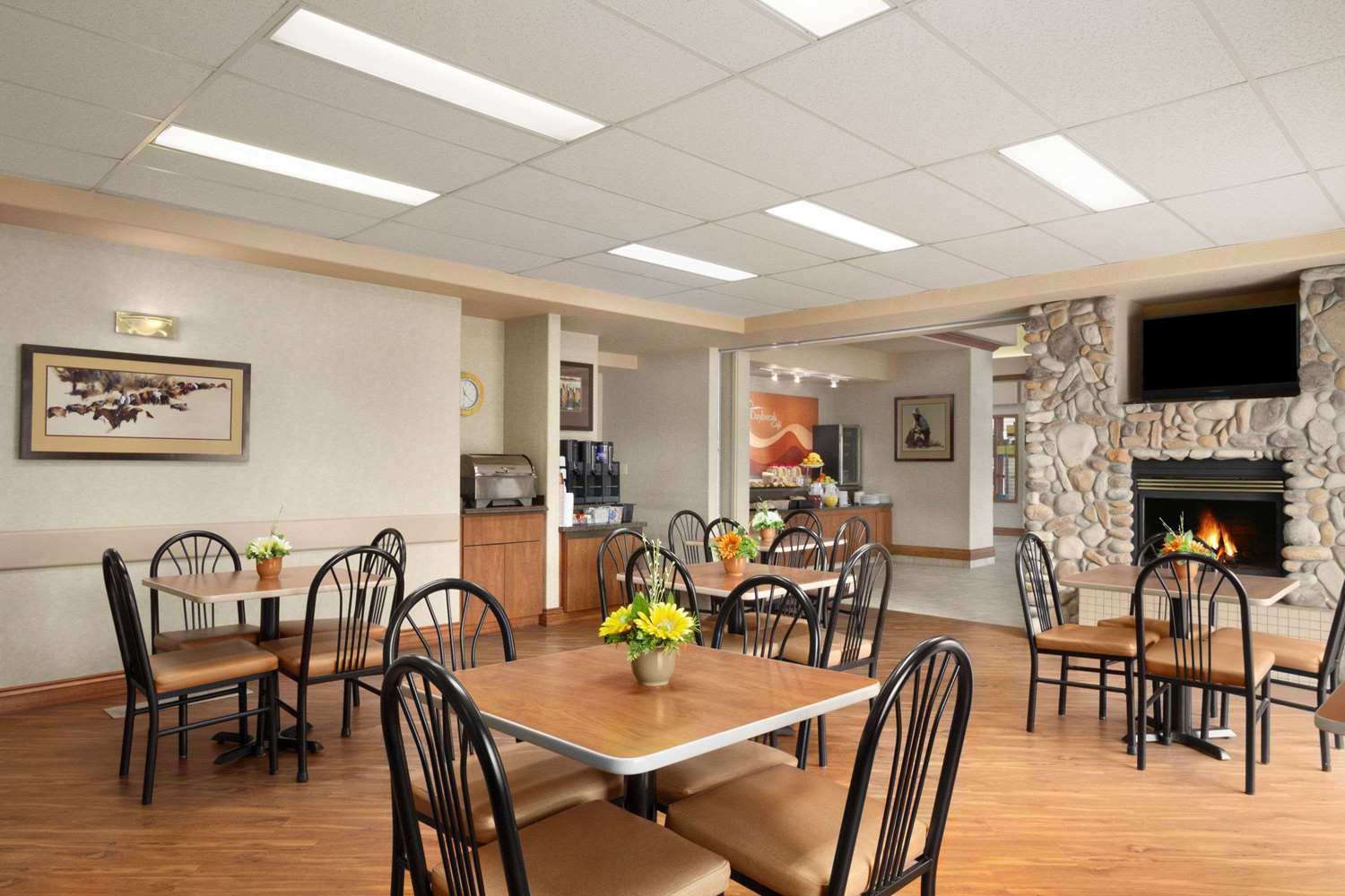 Days Inn Red Deer 21/28