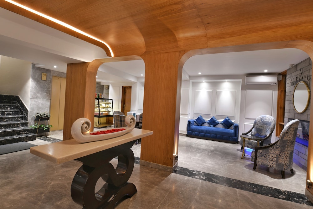 The Cedar Grand Hotel And Spa 27/32