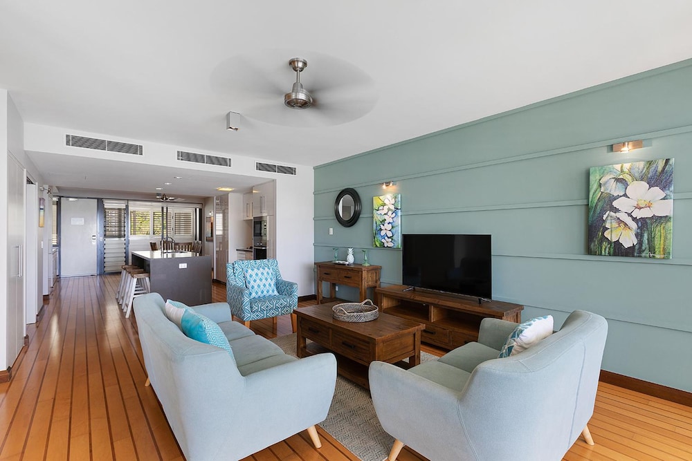 The Boathouse Apartments 44/70