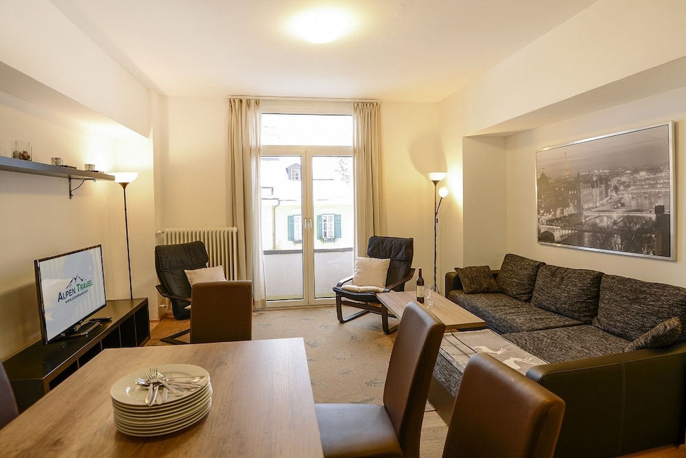Haus Lothringen 22/50