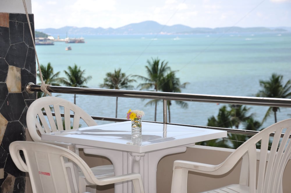 Flipper Lodge Hotel Pattaya 32/48
