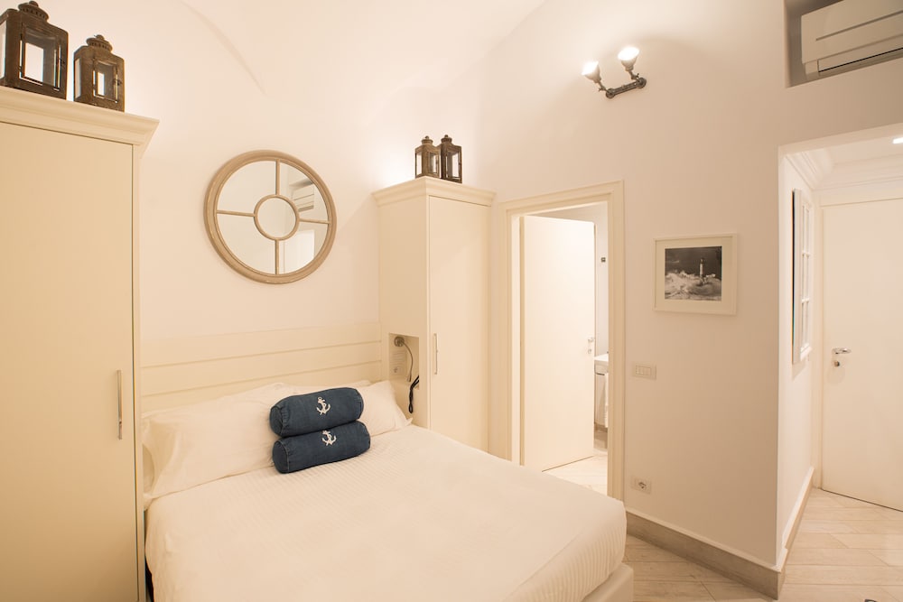 Marina Hotel Charming Rooms 5/47