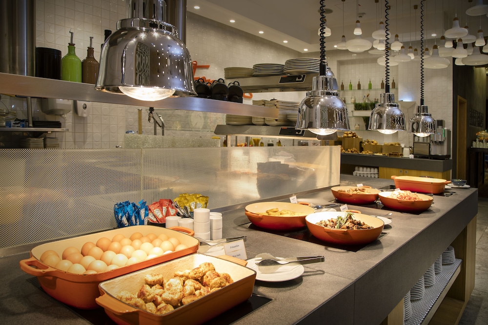 HOLIDAY INN FRANKFURT ALTE OPER 52/75