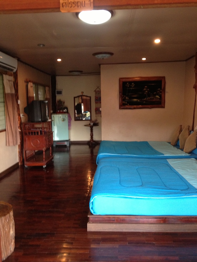 Klong Sai Hills Resort 7/16