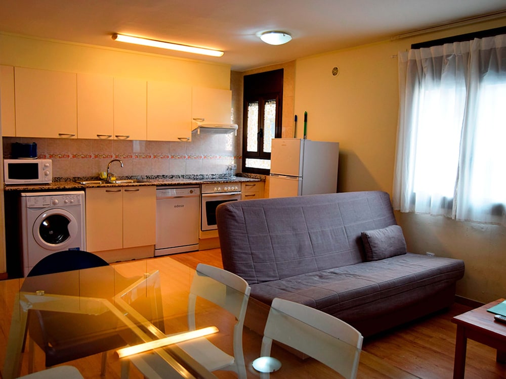 Apartamentos Pantebre 3000 50/64
