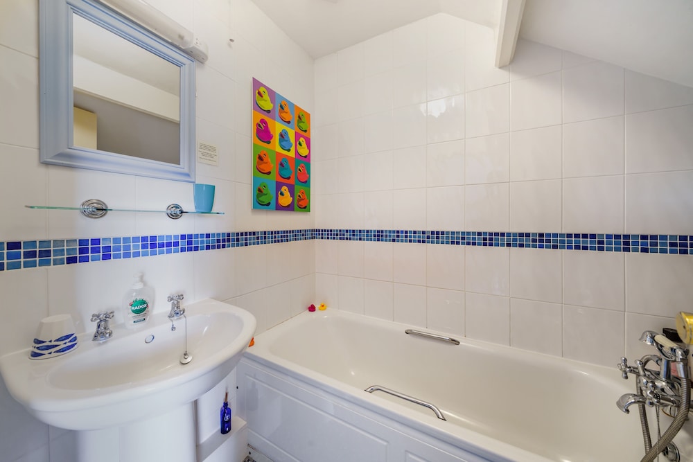 Ingleside Guest House 46/49