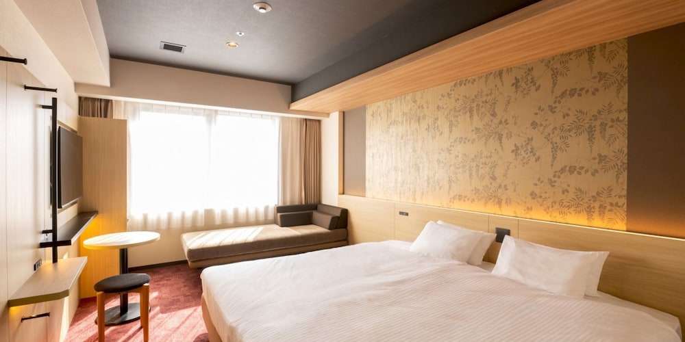 STANDARD, KING BED