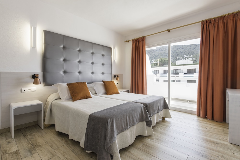 2 BEDROOMS, APARTMENT, TERRACE