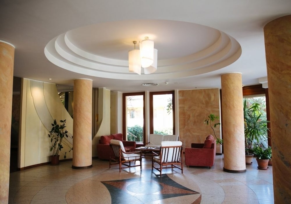 Best Western Hotel Carlo Felice 36/56