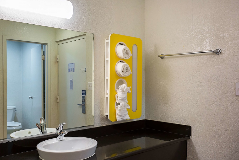 Motel6 Wenatchee, WA 34/36