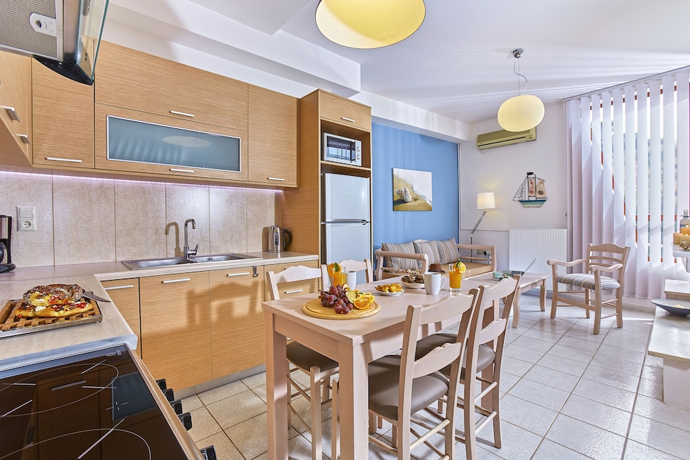 Keramos Villa And Apartments 31/45