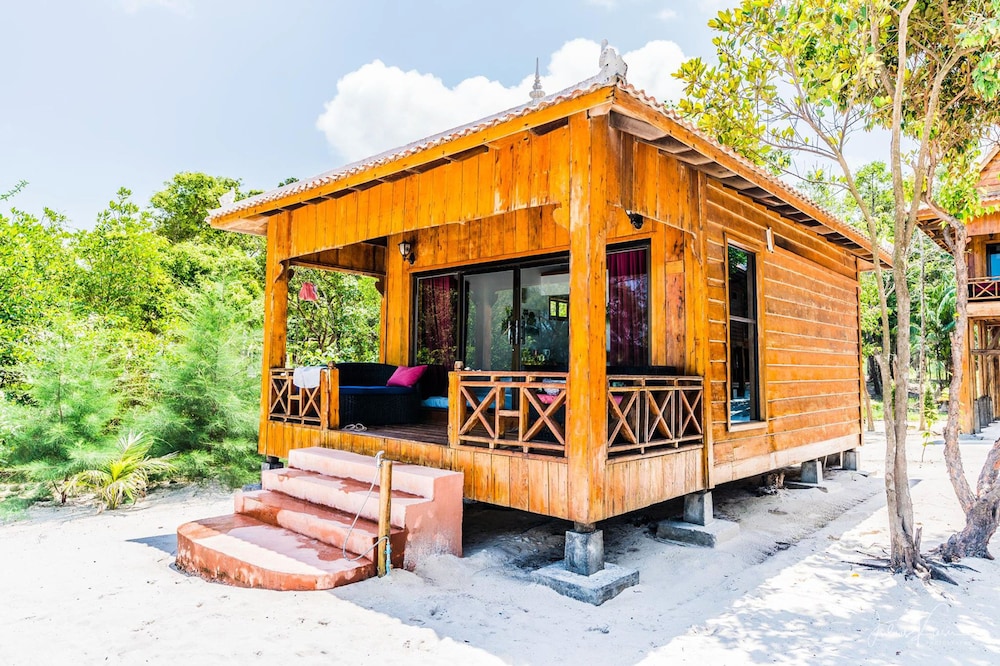 Sol Beach Resort 2/50
