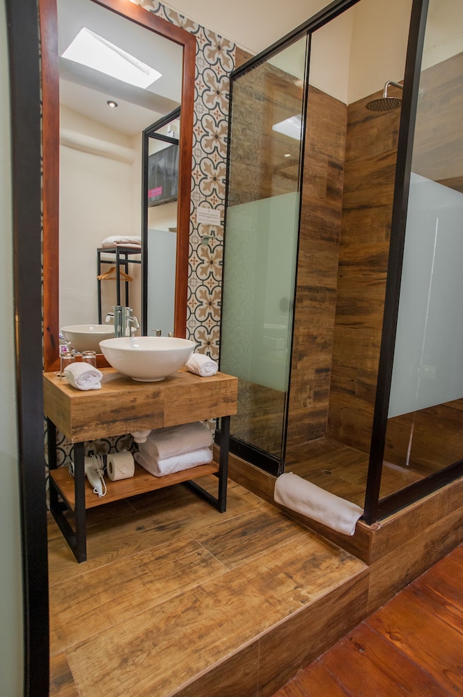 Casa Biru Hotel Boutique 37/68