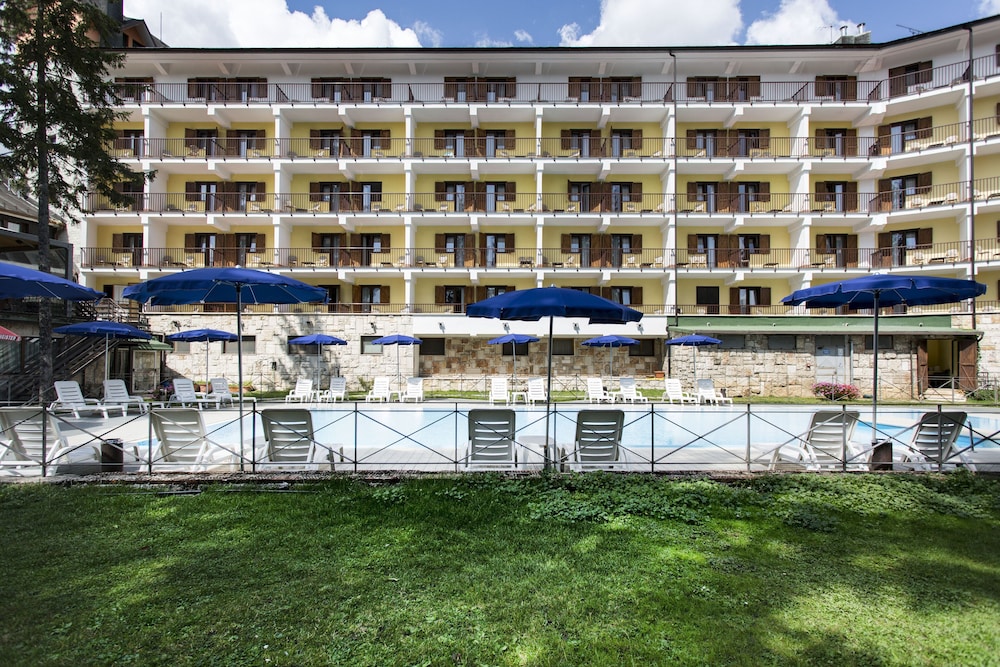 GRAND HOTEL DEL PARCO 1/62