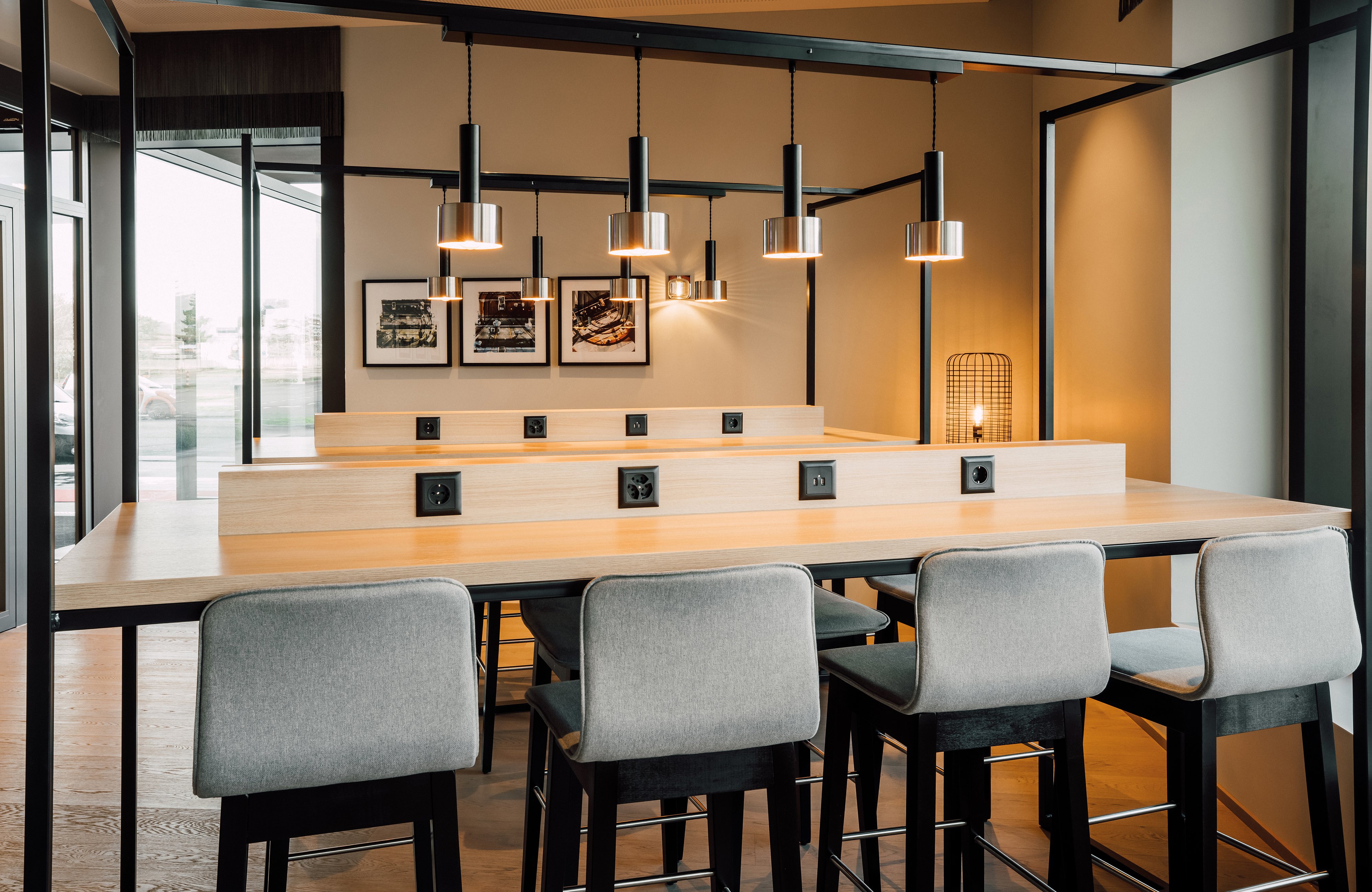 Leonardo Hotel Zurich Airport 40/76