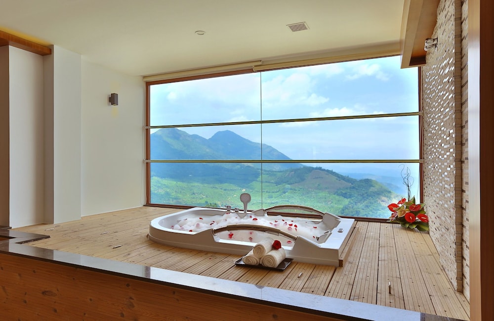 Amber Dale Luxury Hotel and Spa, Munnar (ex PLUM JUDY - THE LEISURE HOTEL) 21/50