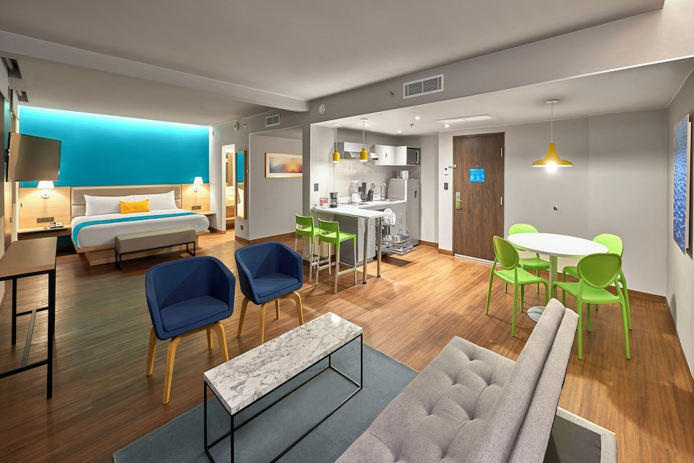 City Express Plus by Marriott Cancun Aeropuerto Riviera 27/49