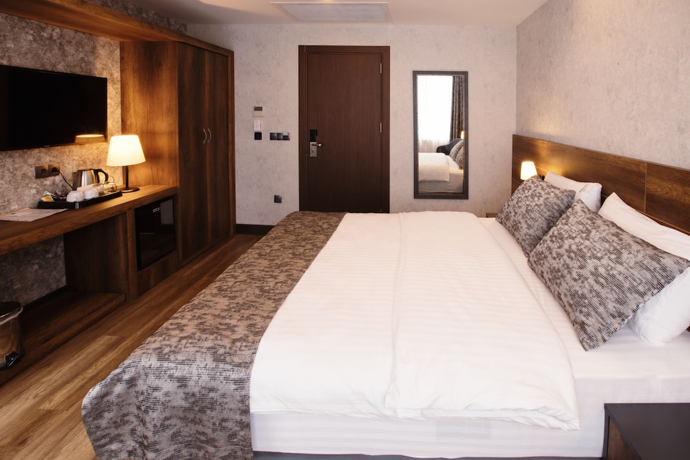 Life Point Hotel 28/67