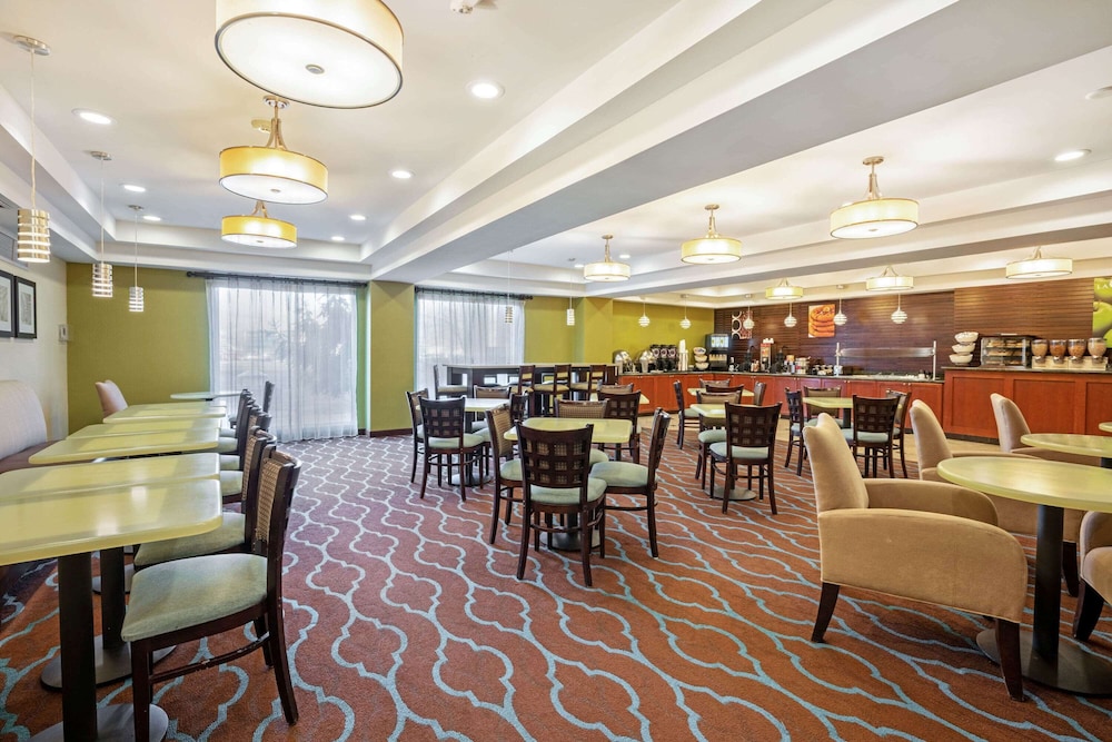 La Quinta Inn & Suites by Wyndham Boise Towne Square 52/62