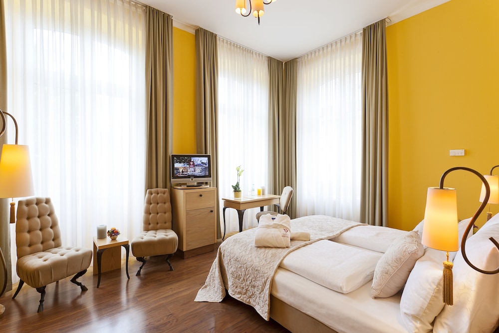 Classic Hotel Harmonie 37/77