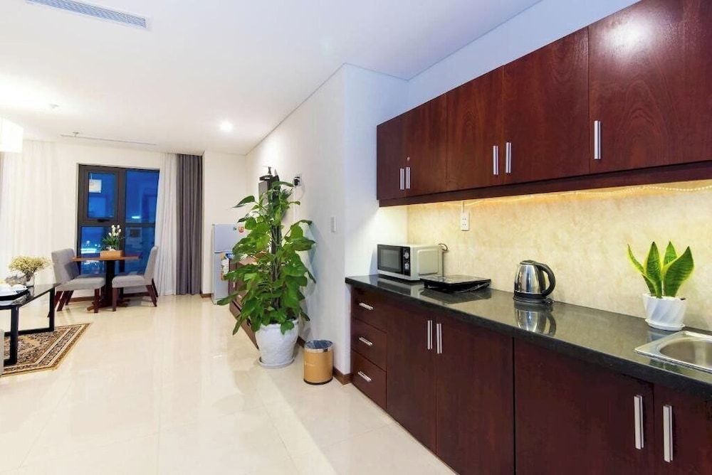 Gemma Hotel 12/63