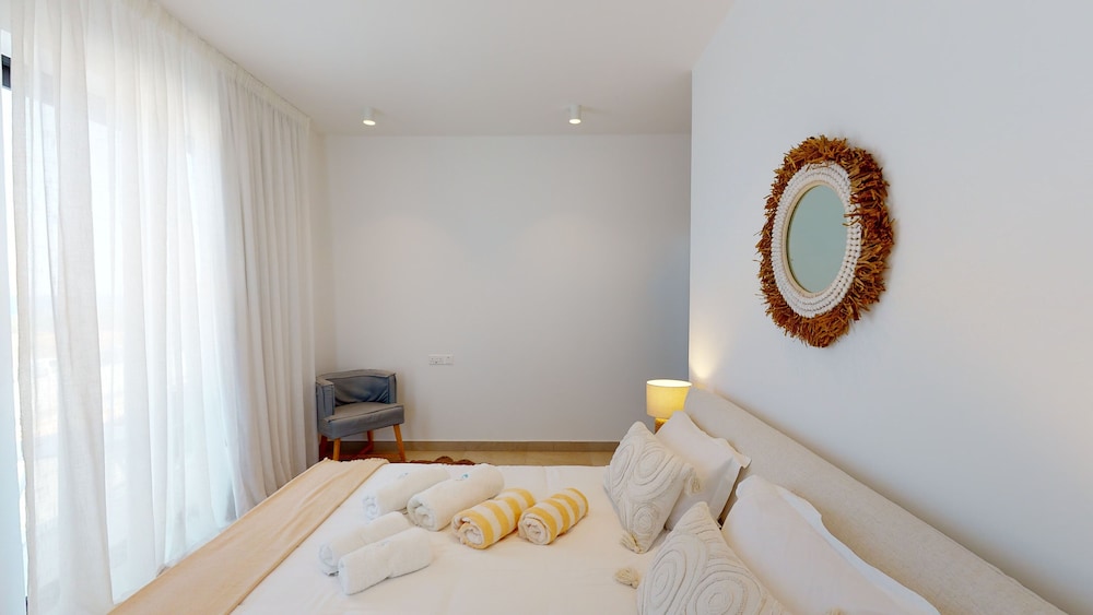 PERIYALI KONNOS Villas Beach Resort 17/53